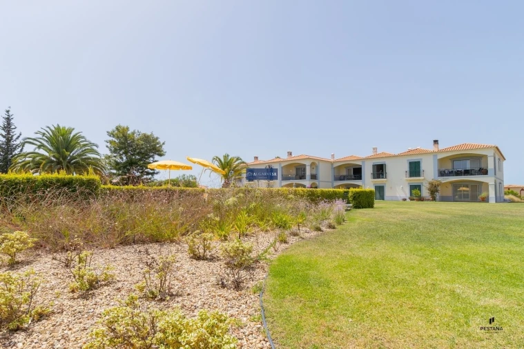 Apartamento T3 para Venda em Estômbar e Parchal Foto 25