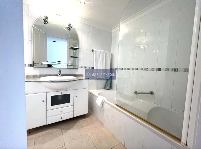 Apartamento T1 para Venda em Lagoa e Carvoeiro Foto 5