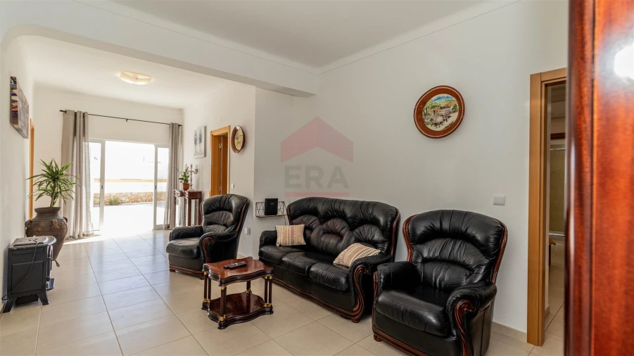 Moradia T5 para Venda em Vila Nova de Cacela Foto 6