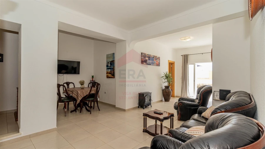 Moradia T5 para Venda em Vila Nova de Cacela Foto 7