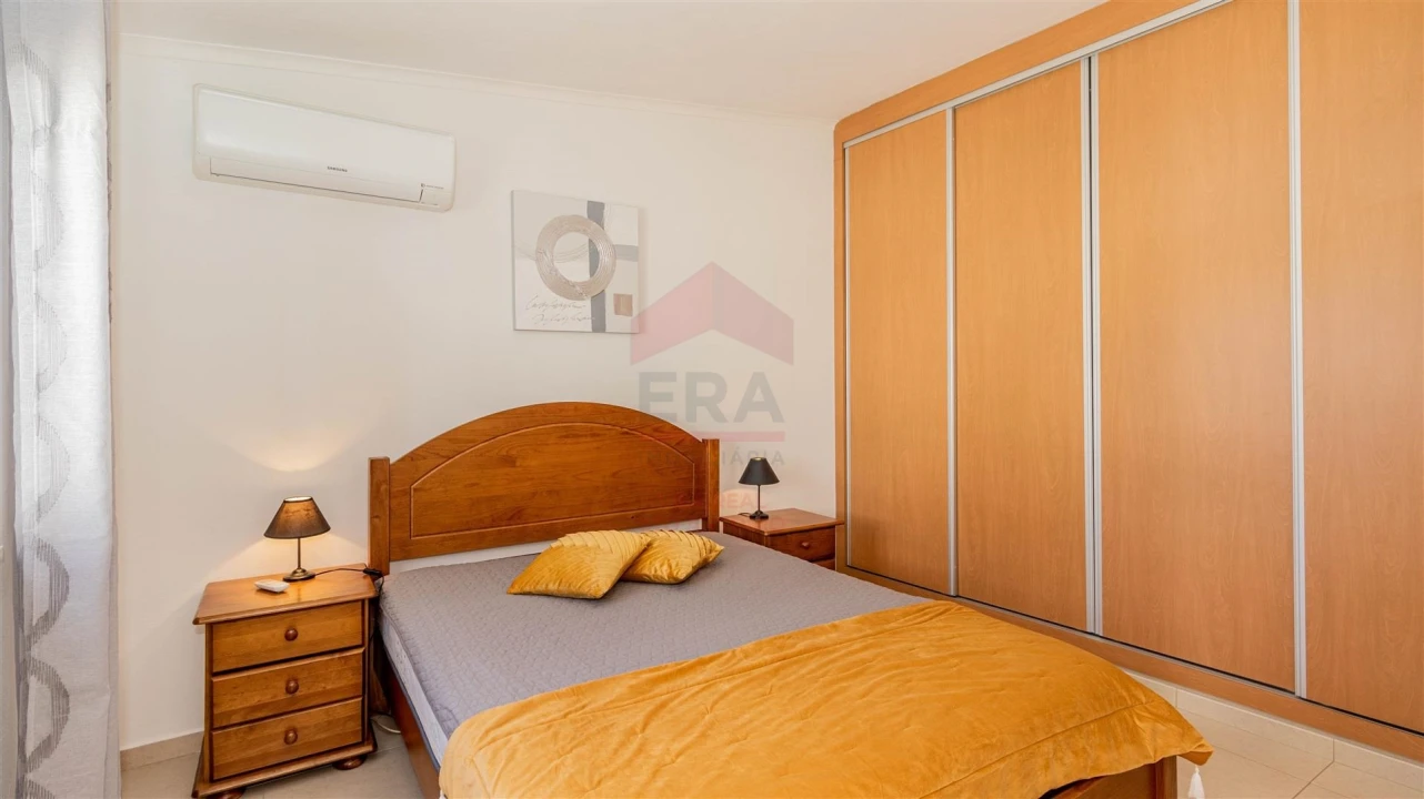 Moradia T5 para Venda em Vila Nova de Cacela Foto 10