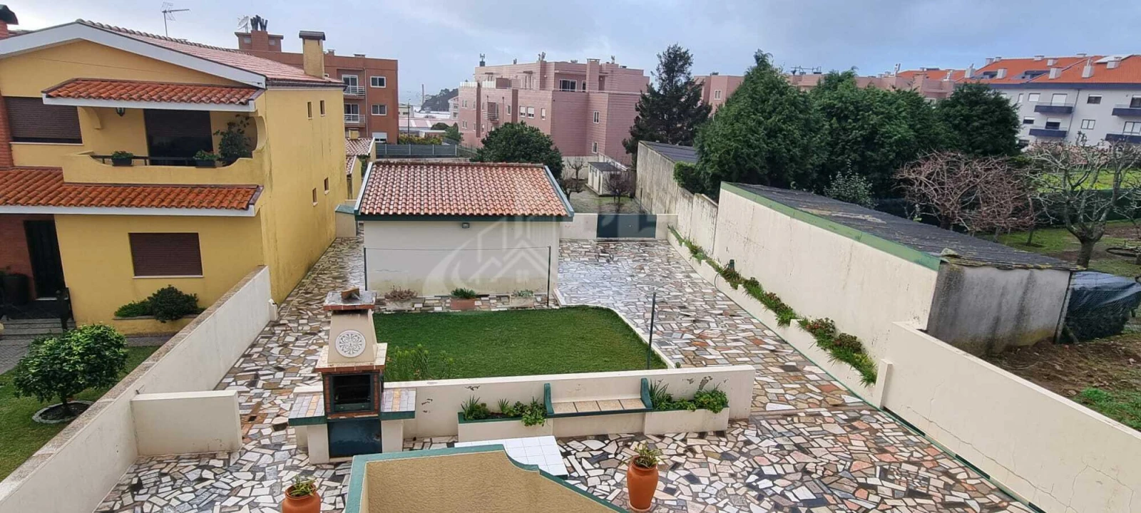 Moradia T3 para Venda em Arcozelo Foto 3