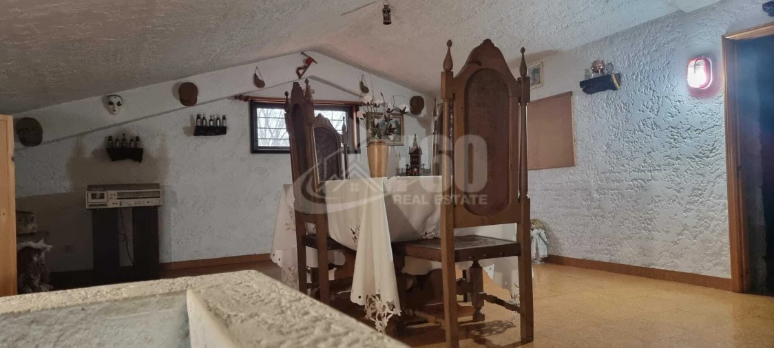 Moradia T3 para Venda em Arcozelo Foto 12