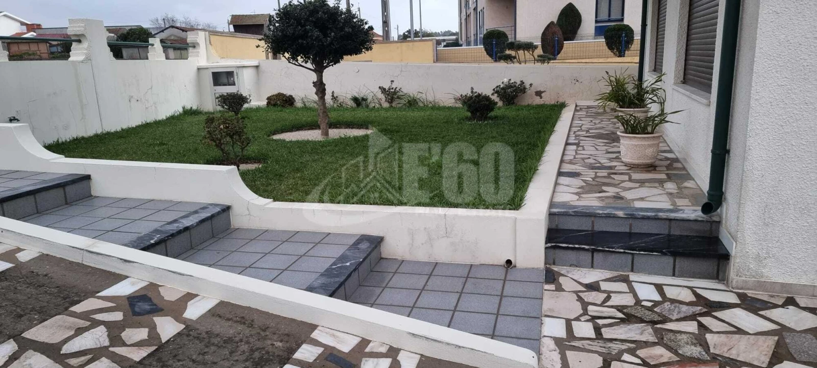 Moradia T3 para Venda em Arcozelo Foto 6