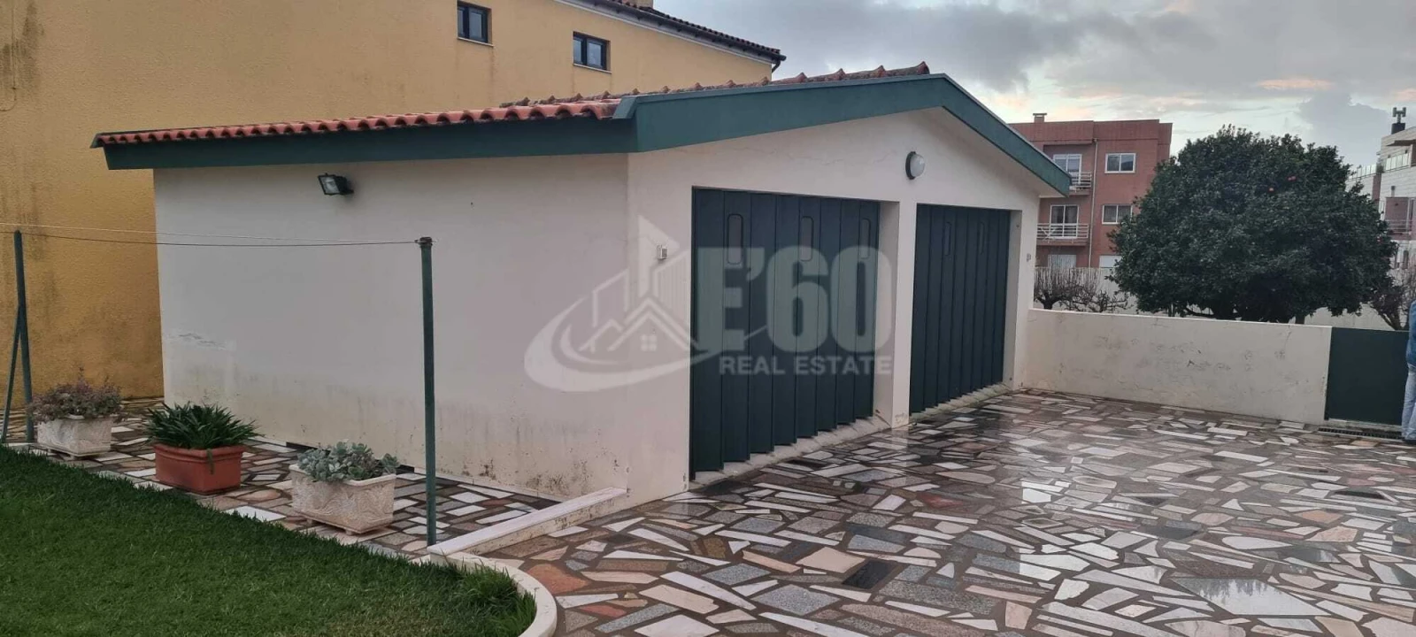 Moradia T3 para Venda em Arcozelo Foto 10