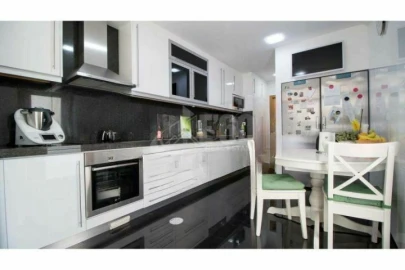 Apartamento T4 para Venda em Espinho