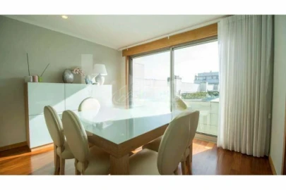 Apartamento T4 para Venda em Espinho