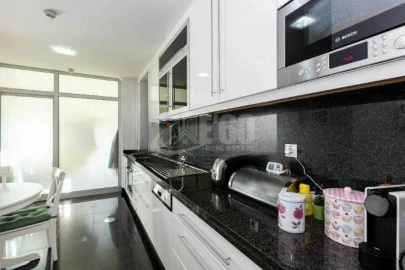 Apartamento T4 para Venda em Espinho