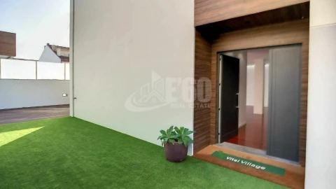 Moradia T4 para Venda em Espinho