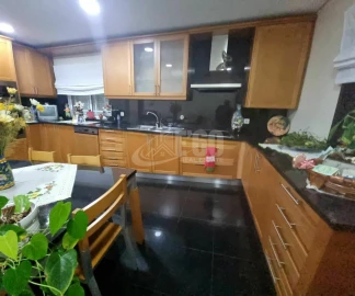 Moradia T6 para Venda em Serzedo e Perosinho