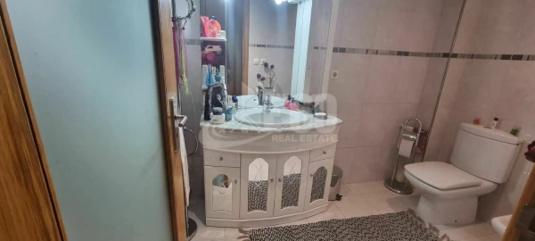 Moradia T6 para Venda em Serzedo e Perosinho
