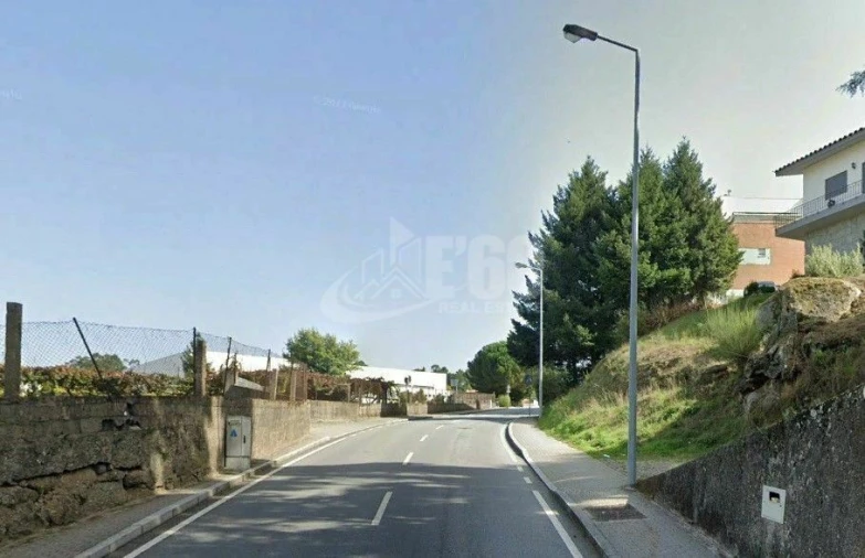 Moradia T6 para Venda em Sobrado e Bairros Foto 6