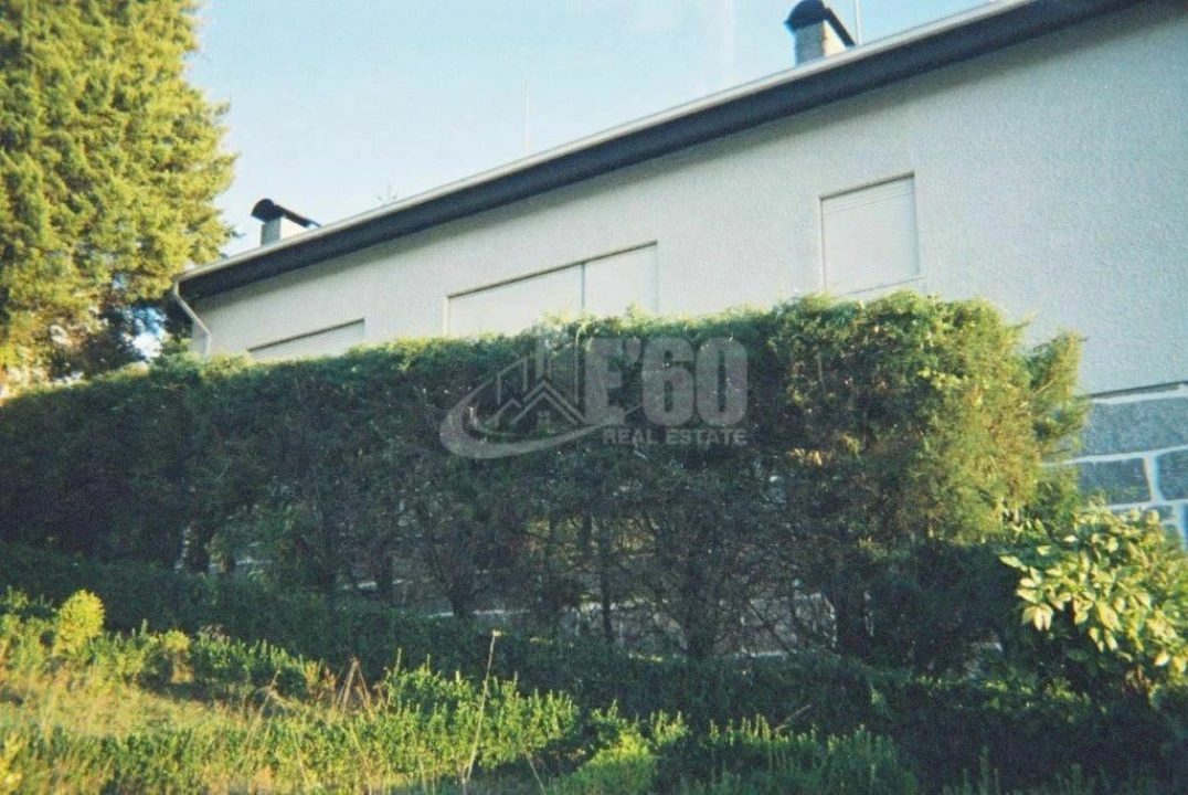 Moradia T6 para Venda em Sobrado e Bairros Foto 4