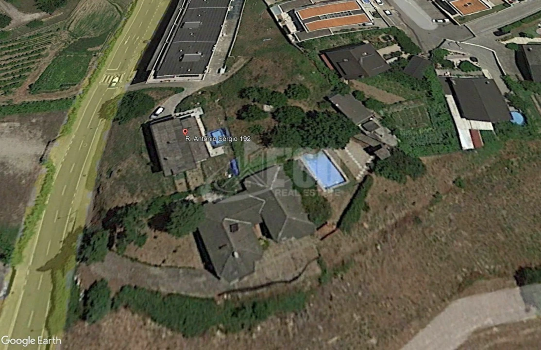 Moradia T6 para Venda em Sobrado e Bairros Foto 7