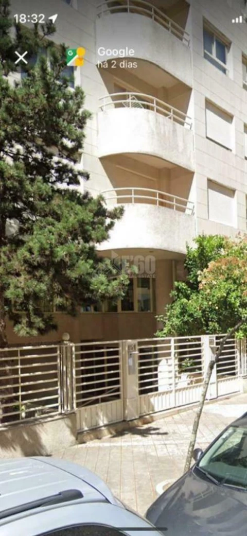 Apartamento T4 para Venda em Mafamude e Vilar do Paraíso