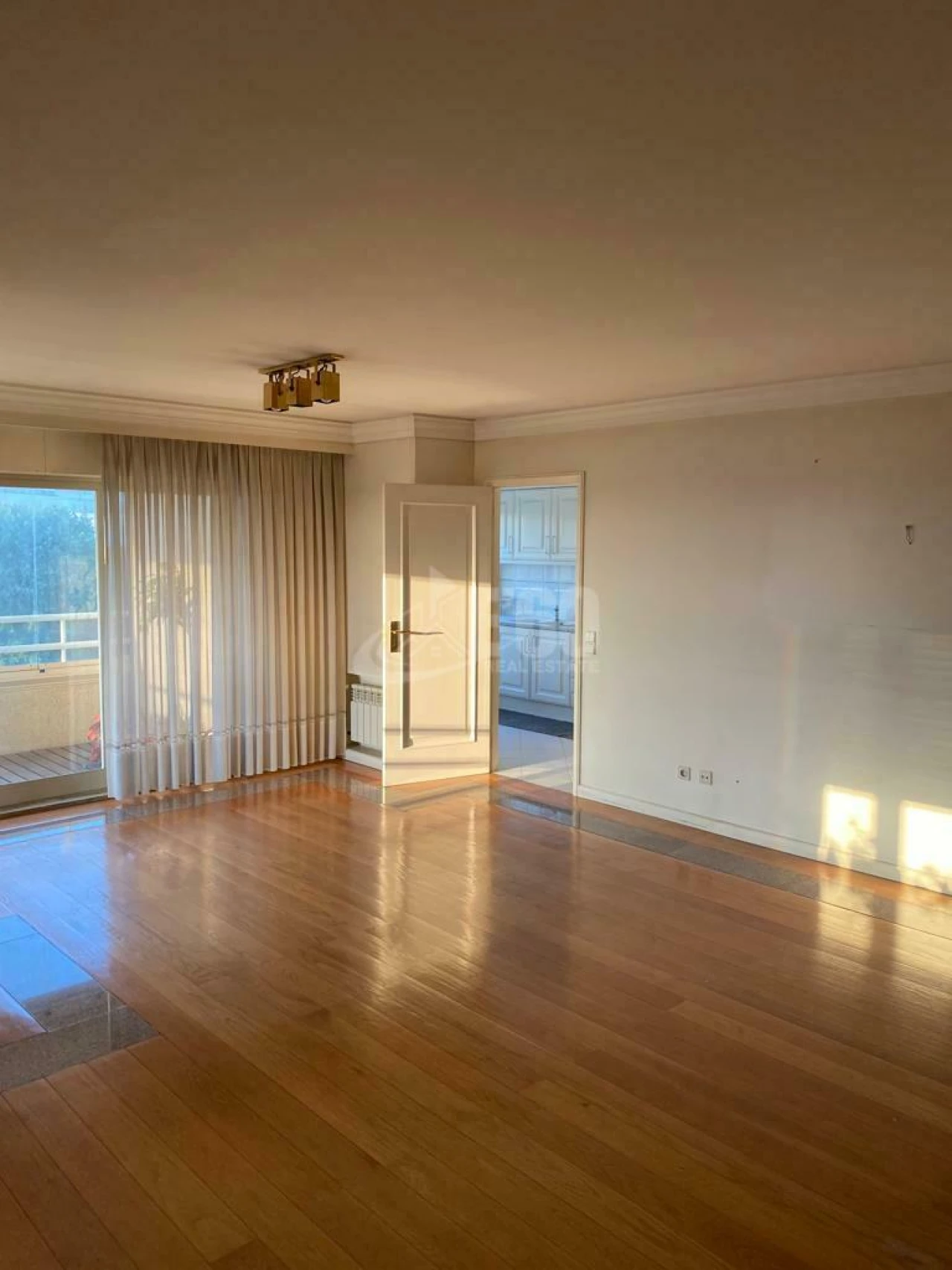 Apartamento T4 para Venda em Mafamude e Vilar do Paraíso Foto 16