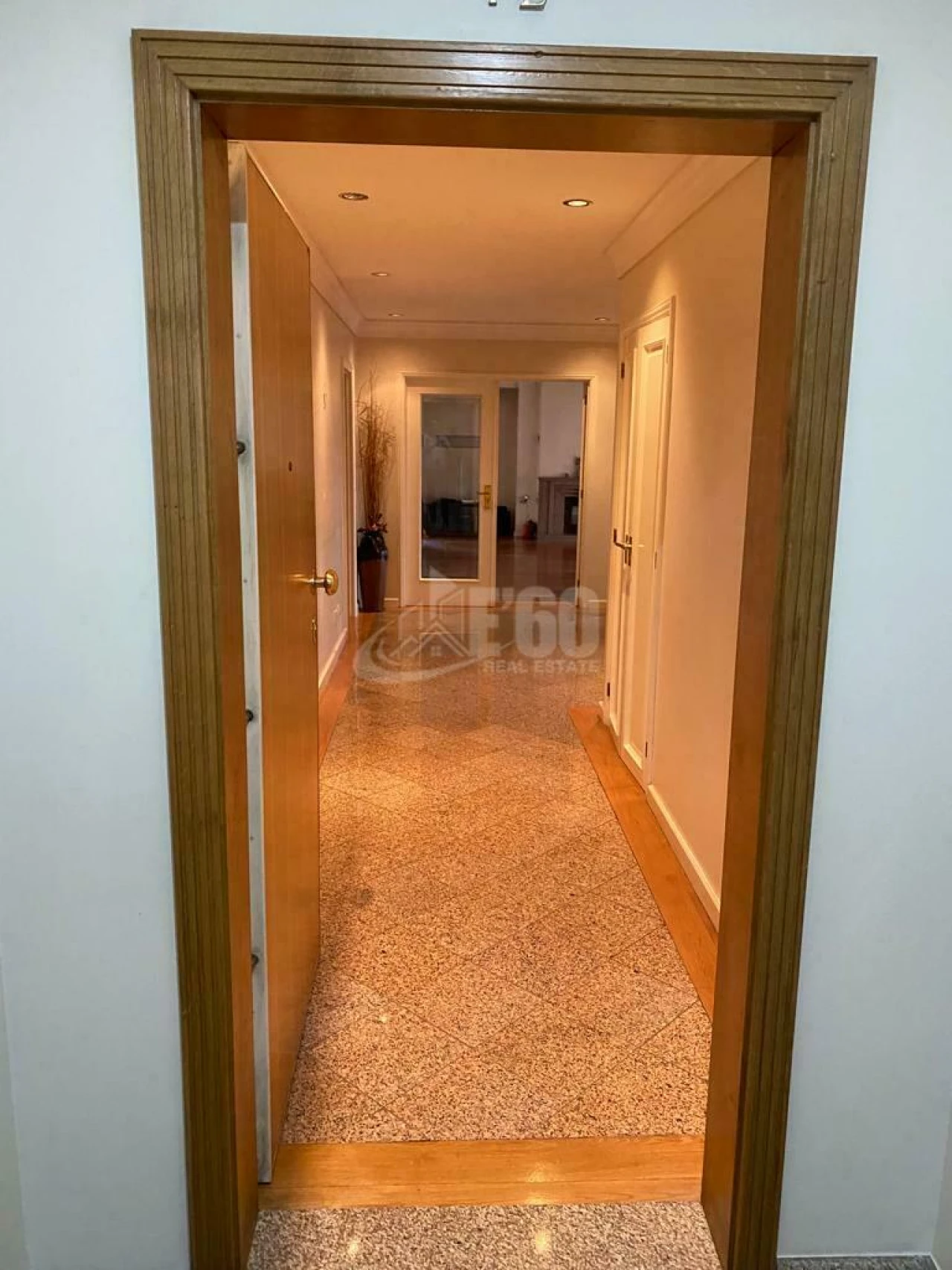 Apartamento T4 para Venda em Mafamude e Vilar do Paraíso Foto 7