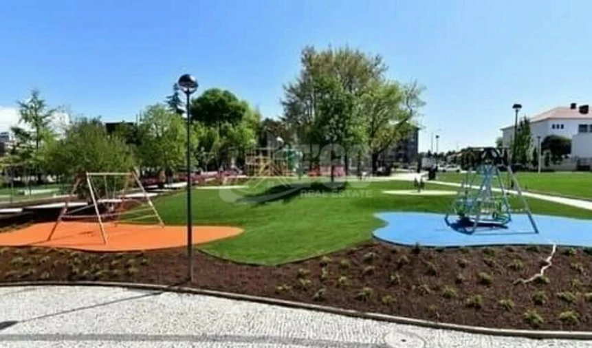 Apartamento T4 para Venda em Mafamude e Vilar do Paraíso Foto 2