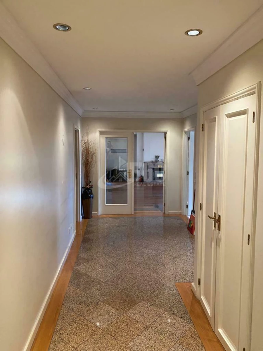 Apartamento T4 para Venda em Mafamude e Vilar do Paraíso Foto 15