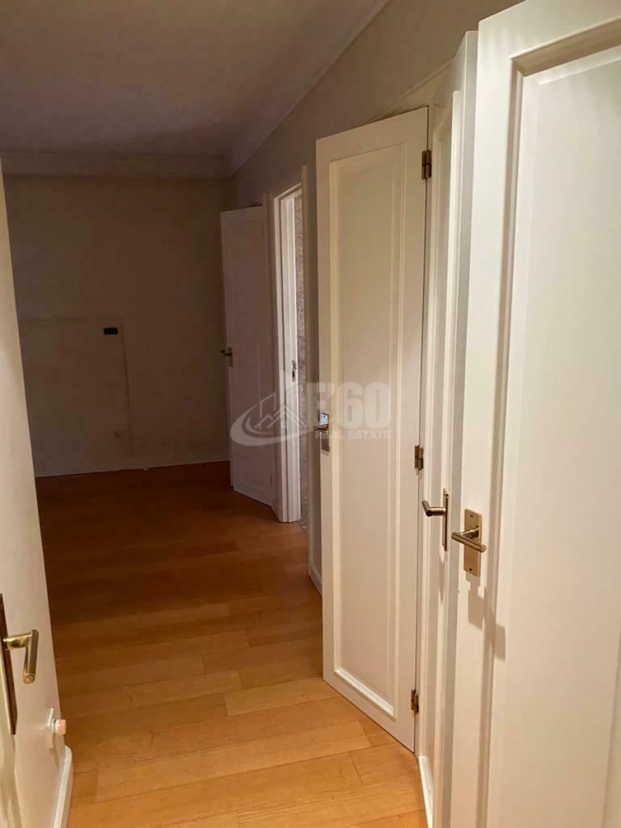 Apartamento T4 para Venda em Mafamude e Vilar do Paraíso Foto 18