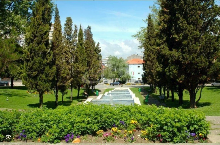 Apartamento T4 para Venda em Mafamude e Vilar do Paraíso Foto 1