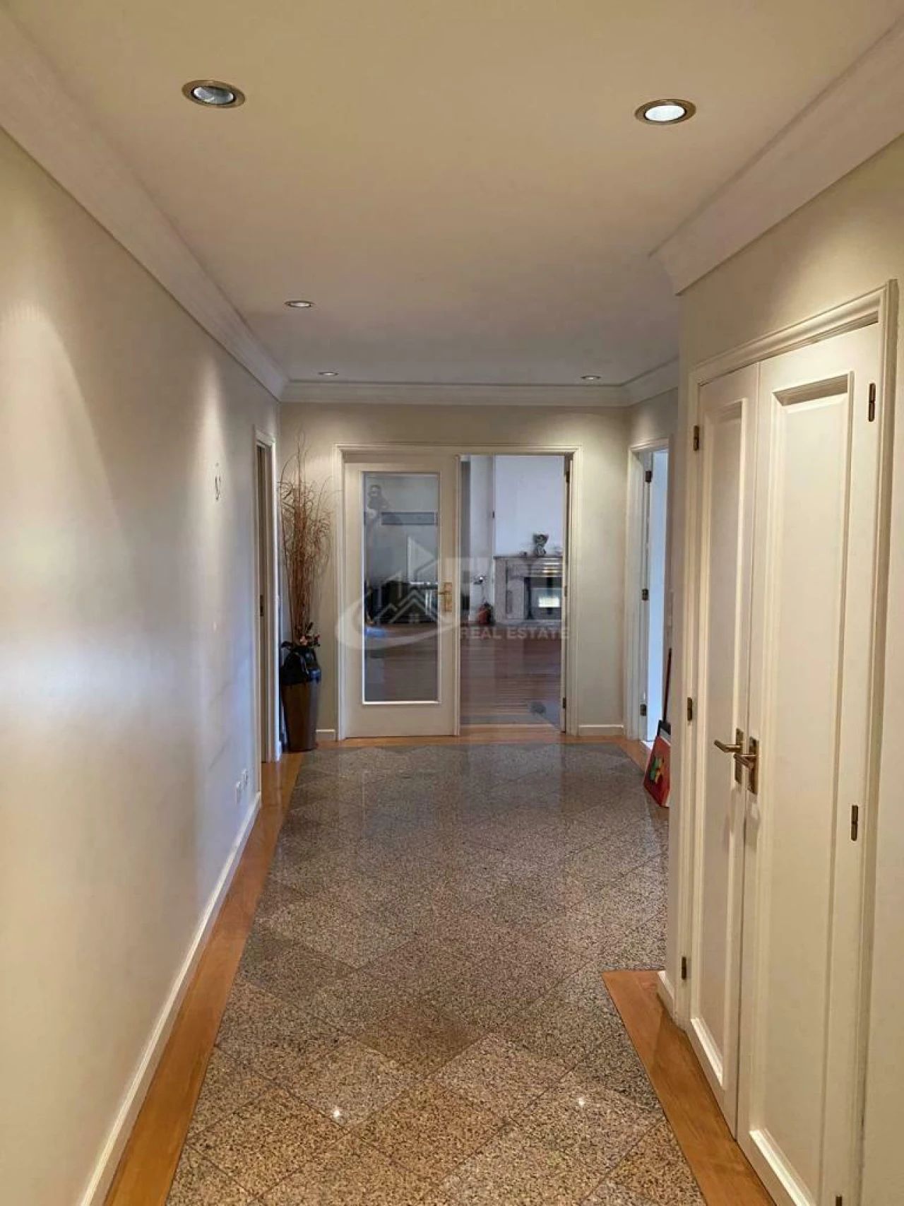 Apartamento T4 para Venda em Mafamude e Vilar do Paraíso Foto 15