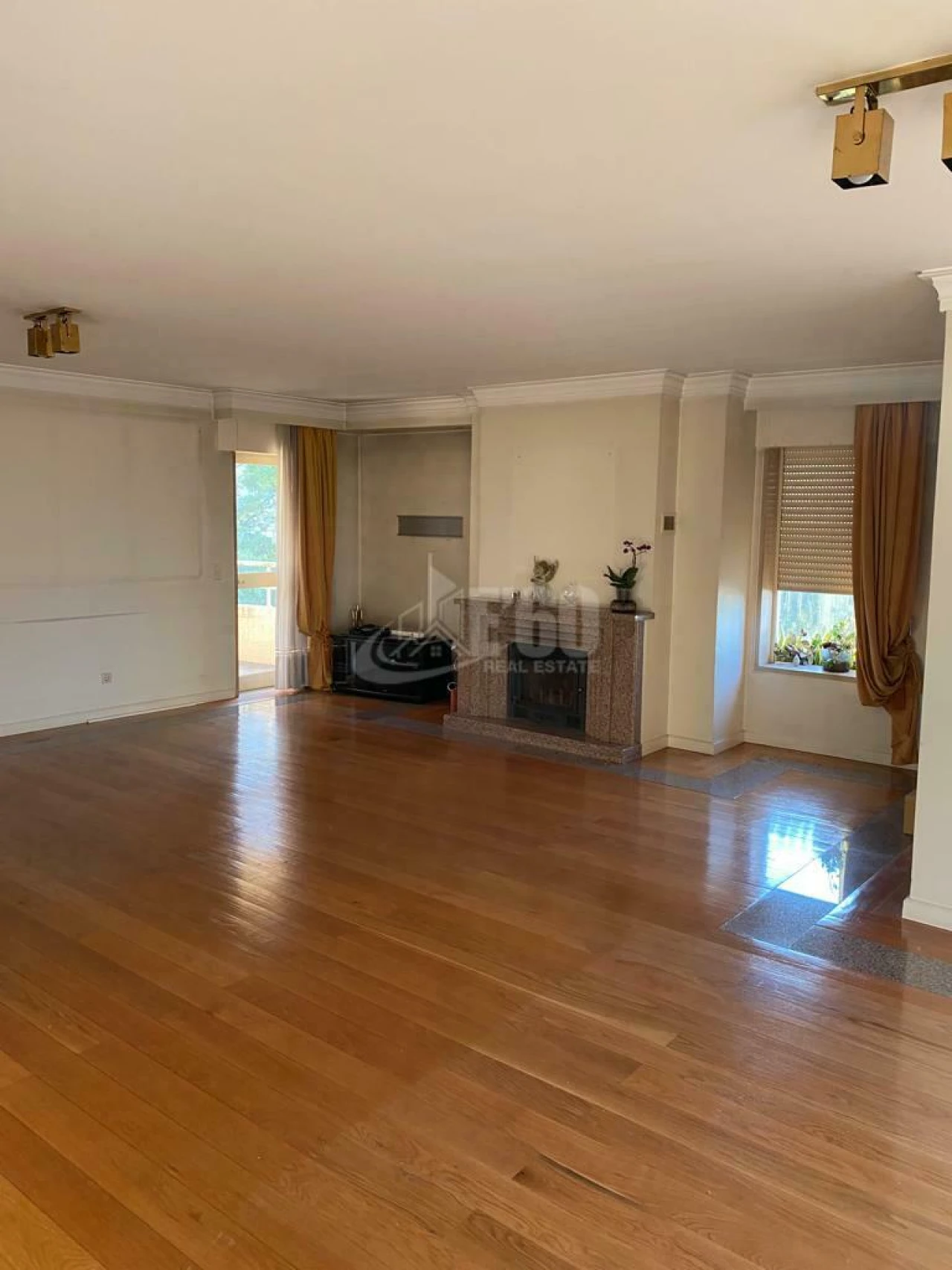 Apartamento T4 para Venda em Mafamude e Vilar do Paraíso Foto 17