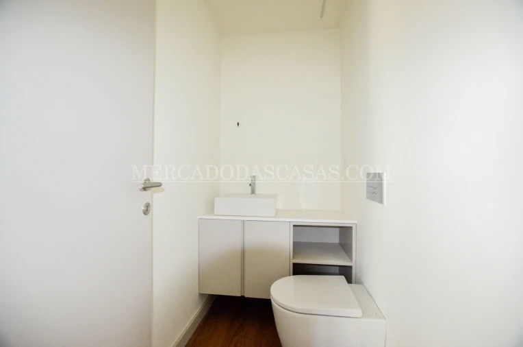 Apartamento T3 para Venda em Espinho Foto 16
