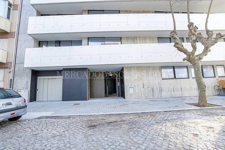 Apartamento T3 para Venda em Espinho Foto 4