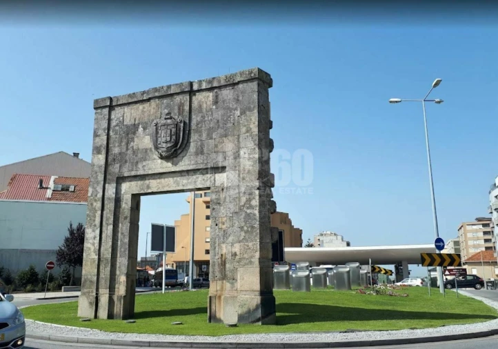 Apartamento T3 para Venda em Mafamude e Vilar do Paraíso Foto 8