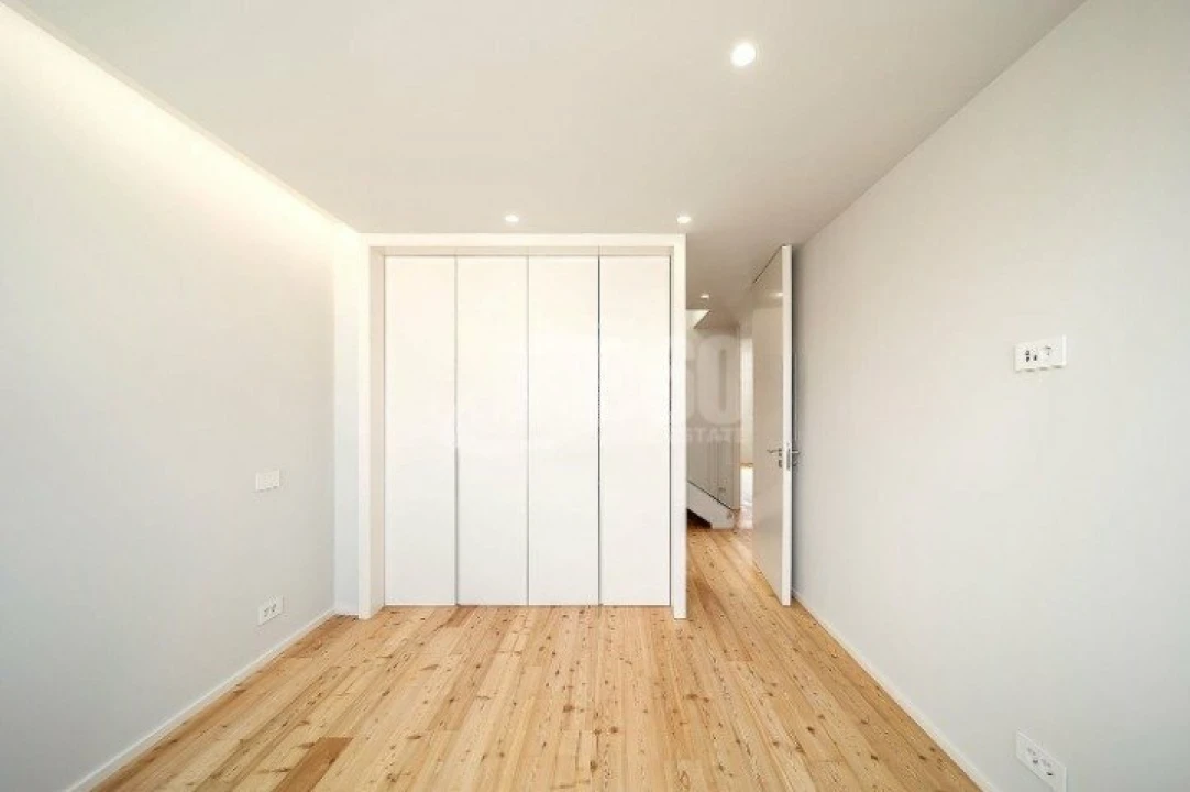 Moradia T4 para Venda em Canidelo Foto 10