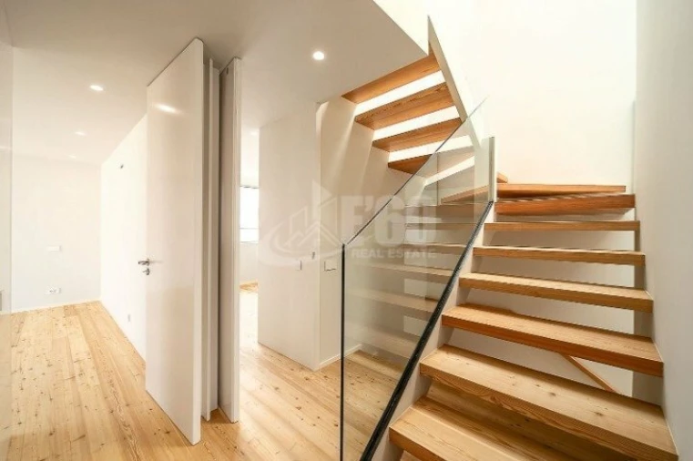 Moradia T4 para Venda em Canidelo Foto 7