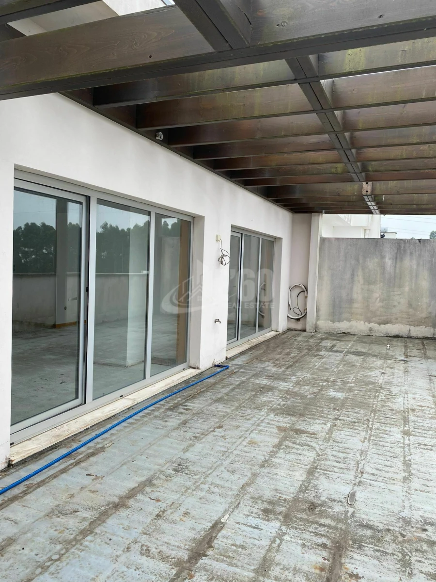 Apartamento T4 para Venda em Silvalde Foto 2