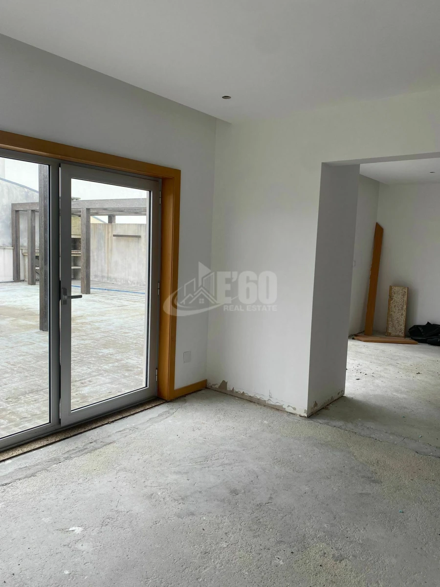 Apartamento T4 para Venda em Silvalde Foto 20