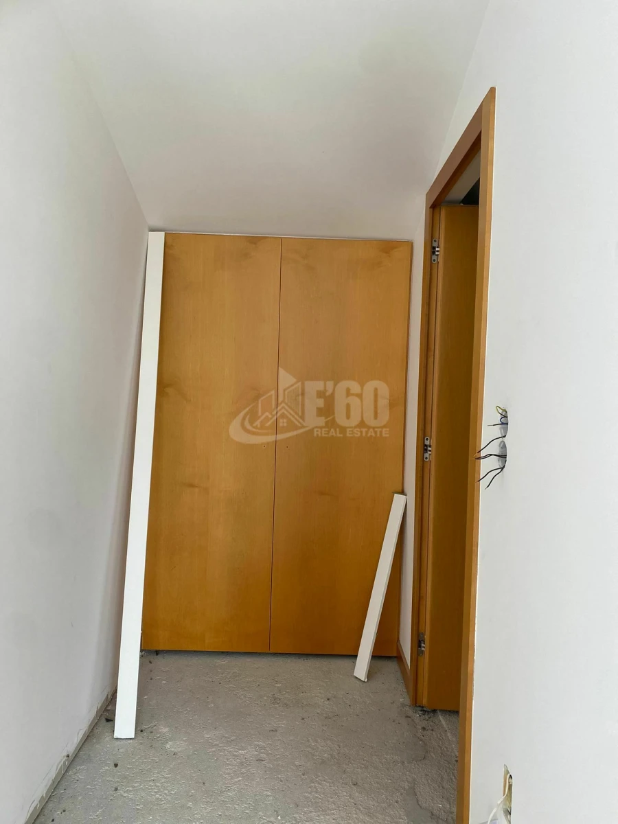 Apartamento T4 para Venda em Silvalde Foto 15