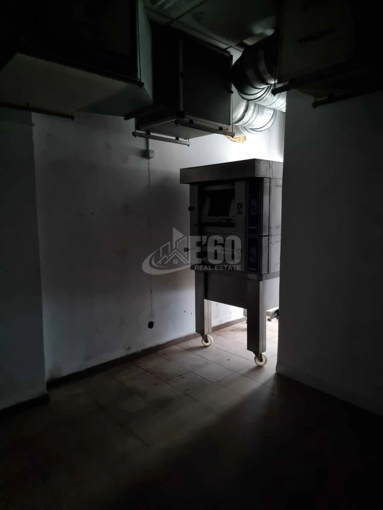 Negócio para Arrendamento em São João da Madeira Foto 15