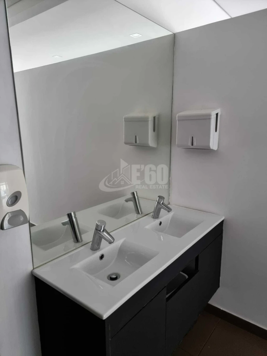 Negócio para Arrendamento em São João da Madeira Foto 10