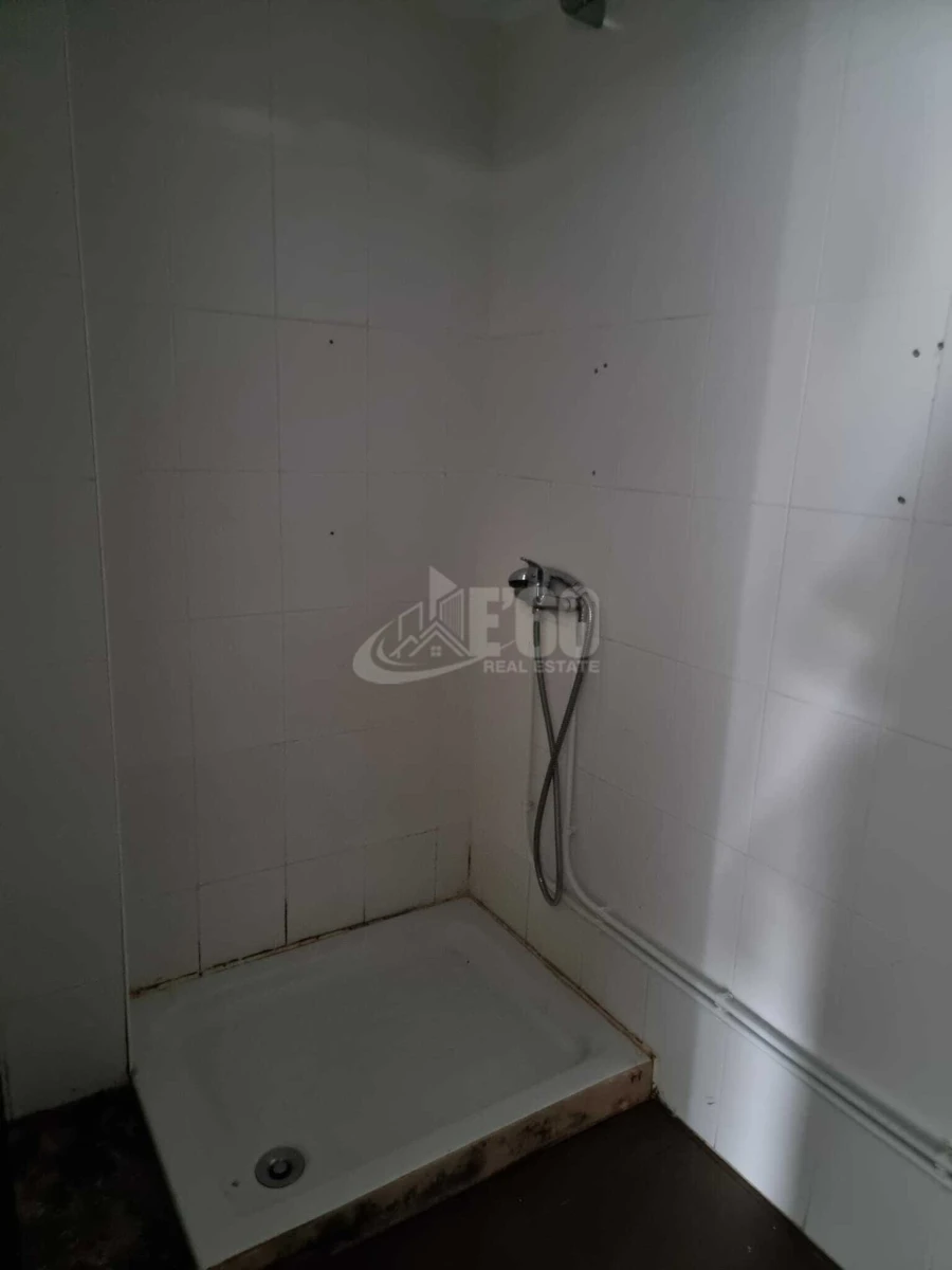 Negócio para Arrendamento em São João da Madeira Foto 18