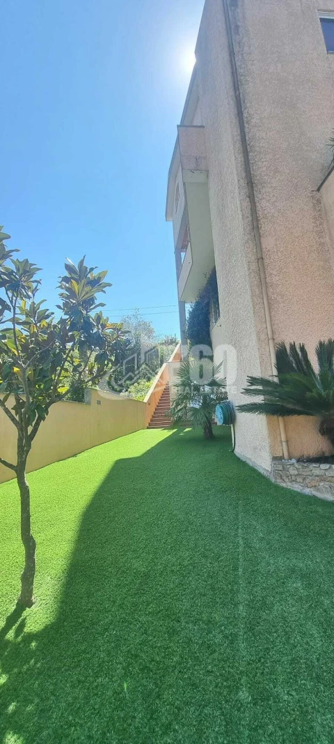 Moradia T4 para Venda em Paços de Brandão
