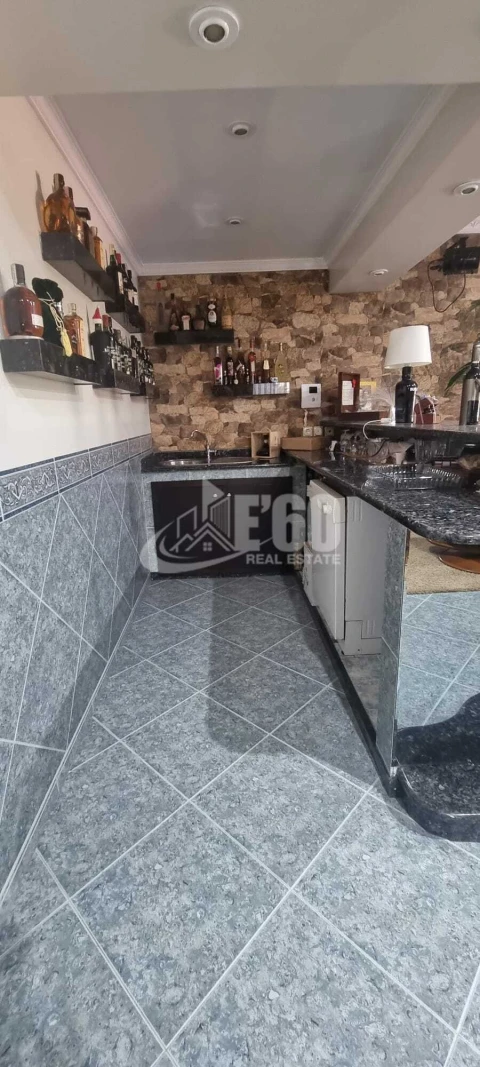 Moradia T4 para Venda em Paços de Brandão