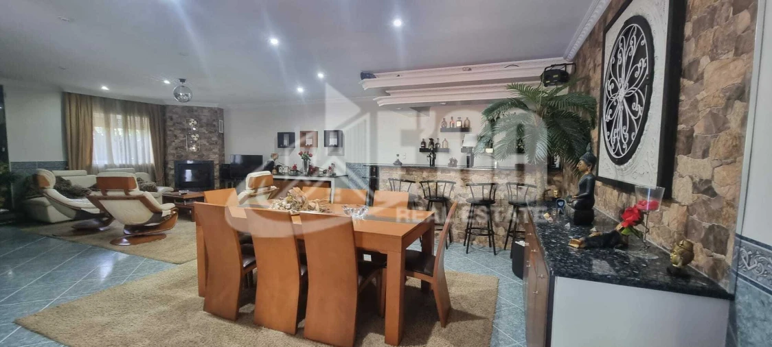 Moradia T4 para Venda em Paços de Brandão Foto 19