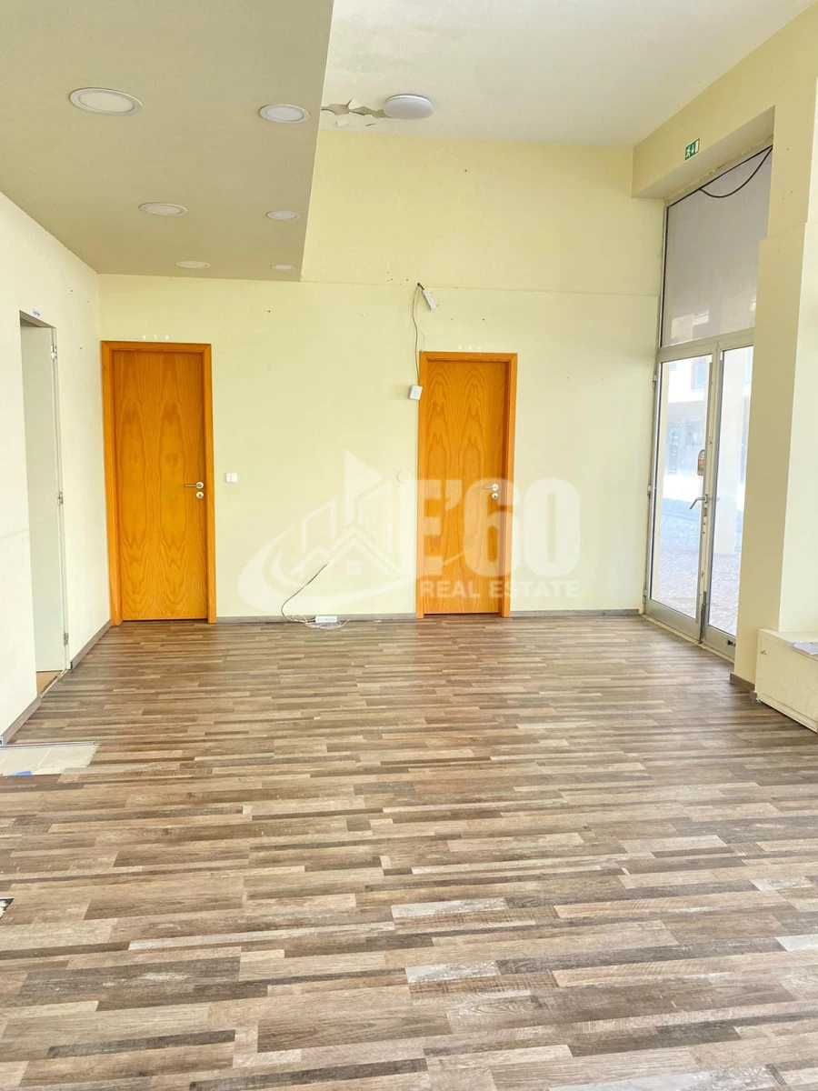 Loja para Venda em Espinho Foto 15