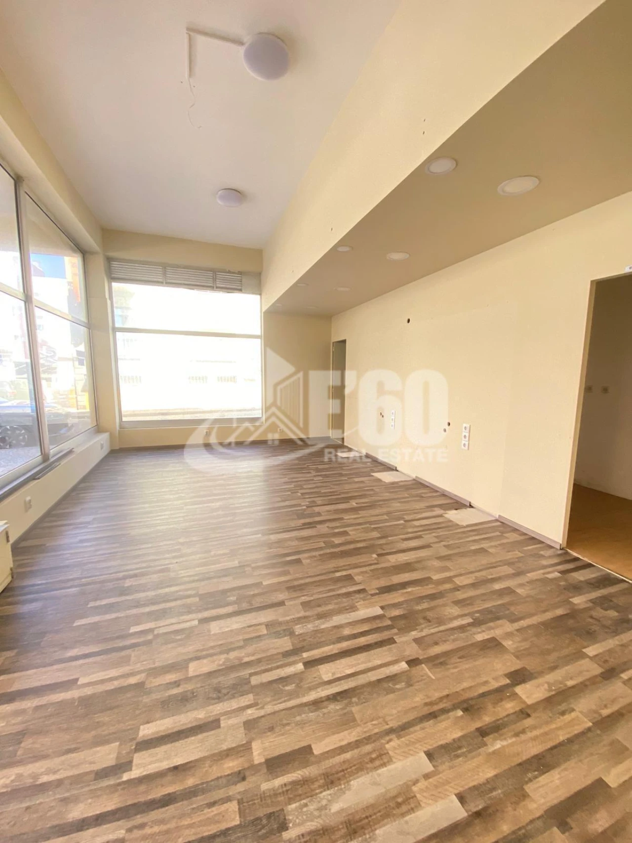 Loja para Venda em Espinho Foto 4