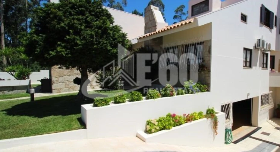 Moradia T5 para Venda em Anta e Guetim Foto 11