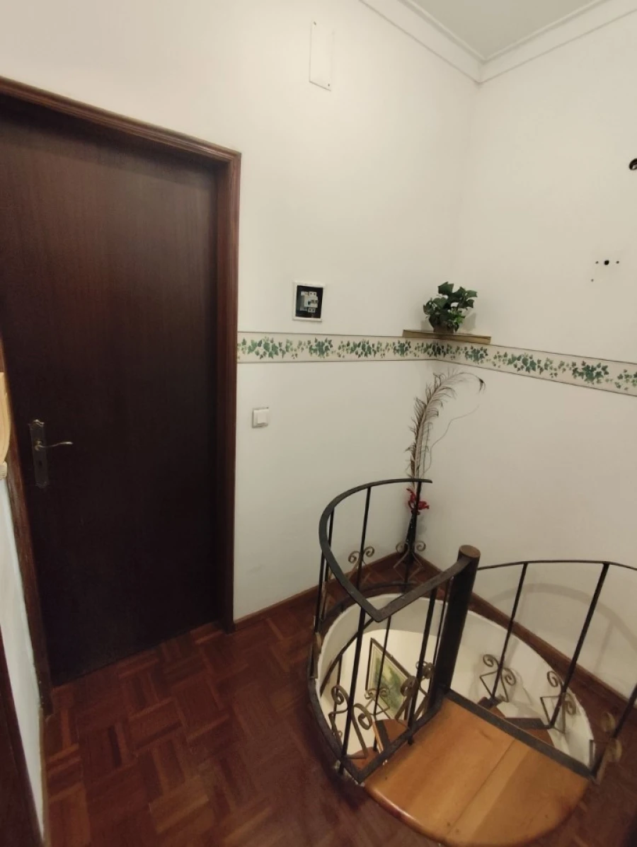 Moradia T3 para Venda em Vale do Paraiso Foto 16