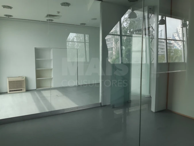 Prédio para Arrendamento em Parque das Nações Foto 11