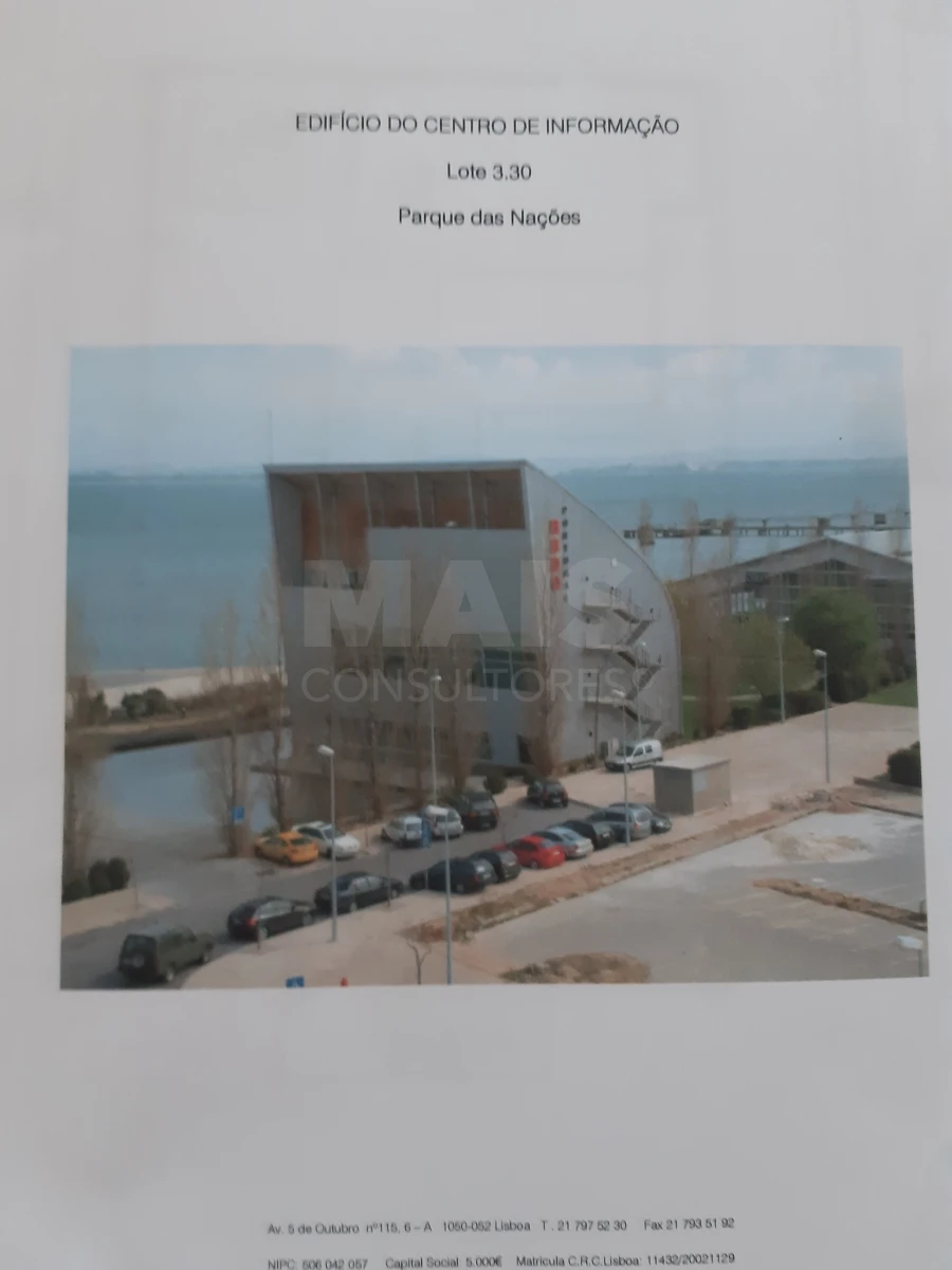 Prédio para Arrendamento em Parque das Nações Foto 2