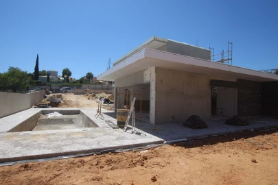 Moradia T4 para Venda em Lagoa e Carvoeiro