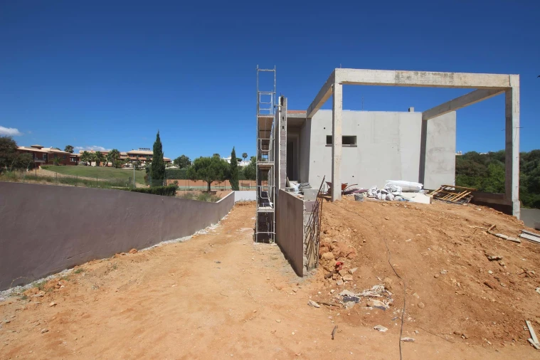 Moradia T4 para Venda em Lagoa e Carvoeiro Foto 6