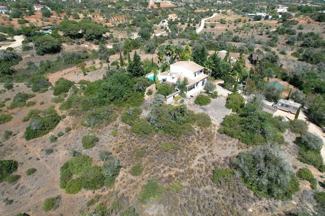 Terreno para Venda em Armação de Pera Foto 2